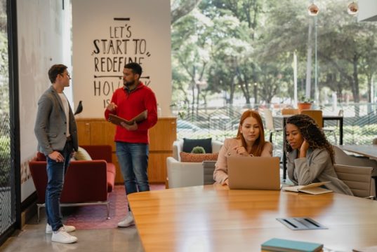 Boostez votre efficacité au travail grâce à ces astuces incontournables